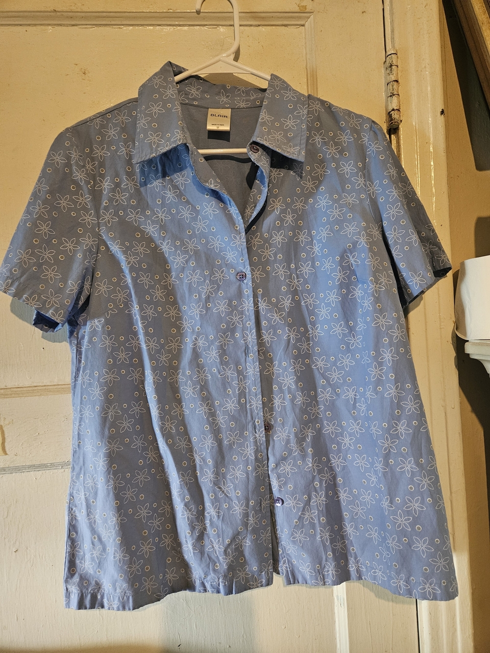 BLAIR Floral Button-Down Shirt Blue & White Medium